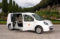 Electic cars for Pope by Renault