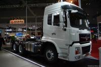Shanghai 2015: DongFeng presents a new version of Denon truck with a narrow cab 