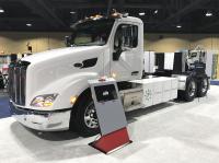 Peterbilt creates a fully electric Model 579 tractor for the port of Long Beach