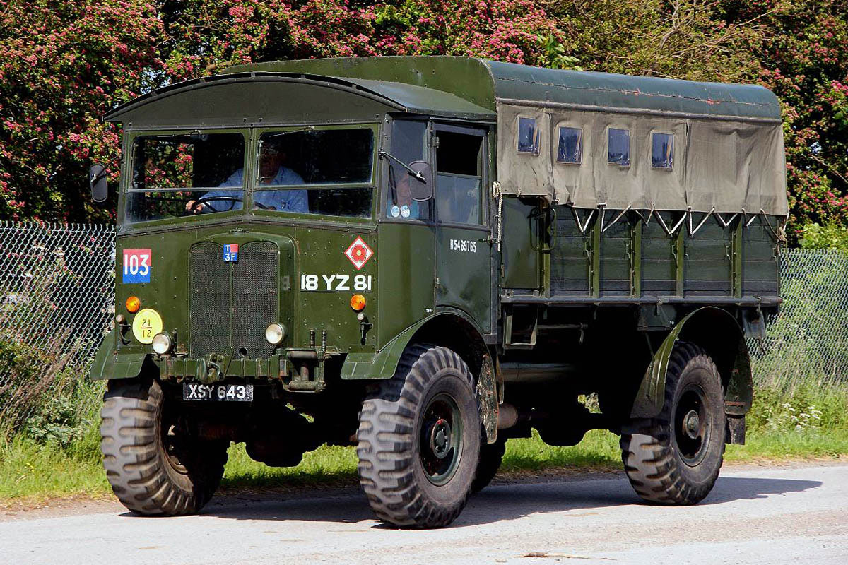 Грузовик 4 буквы. AEC Matador 853. AEC Matador 0853. Британский грузовик Матадор. Военный грузовик Матадор.
