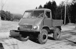 Unimog 401 / 402 with a closed cabin